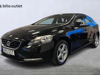 Svart Begagnad 2014 Volvo V40 Kinetic Halvkombi | 99 900 kr (Marknadspris)