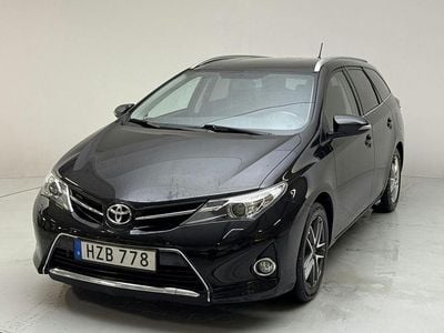 Svart Begagnad 2015 Toyota Auris Kombi | 156 000 kr (Lite dyr)