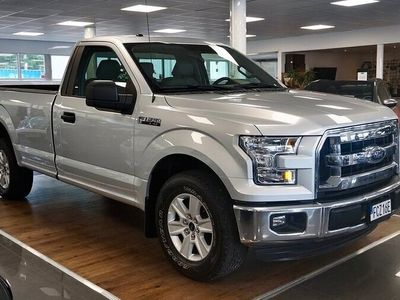 begagnad Ford F-150 Enkelhytt 5.0 V8 Automat LÅGMIL 2016, Transportbil - Flak