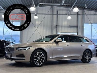 Begagnad Volvo V90 Core 350 HK (257 kW) 2023 Grå Kombi