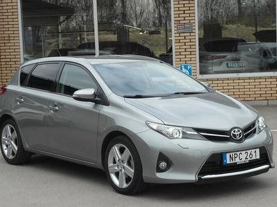 begagnad Toyota Auris 1.6 LÅGMILARE - BÖR SES 2014, Halvkombi