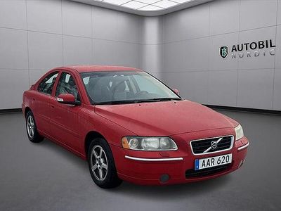 Röd Begagnad 2006 Volvo S60 Sedan | 65 000 kr (Lite dyr)