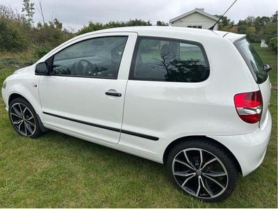 Vit Begagnad 2008 VW Fox Halvkombi | 40 000 kr