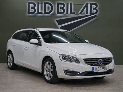 Vit Begagnad 2018 Volvo V60 Momentum Kombi | 129 900 kr (Bra pris)