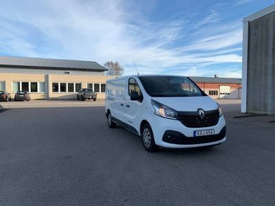 begagnad Renault Trafic SKÅPBIL 2.7T 1.6 DCI 125HK L2 Momsbil Euro6