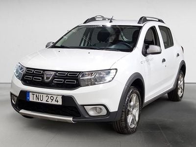 Vit Begagnad 2019 Dacia Sandero Stepway | 64 900 kr