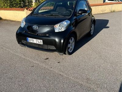Toyota iQ