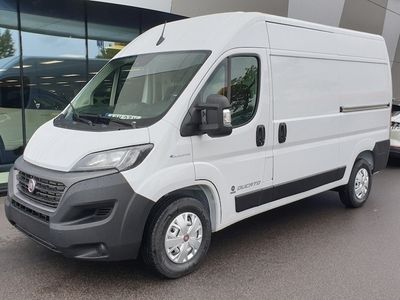 begagnad Fiat E-Ducato TransportbilarE skåp nordic l2h2 79kwh