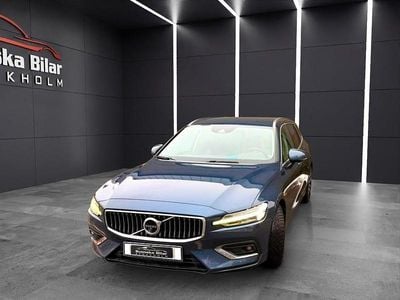 Mörkblå Begagnad 2018 Volvo V60 Inscription Kombi | 329 900 kr (Lite dyr)