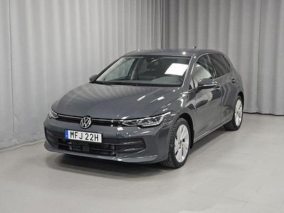 Begagnad VW Golf VIII Life 151 HK (111 kW) 2025 Grå Halvkombi