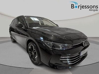 Svart Begagnad 2025 VW Passat Elegance Kombi | 489 900 kr