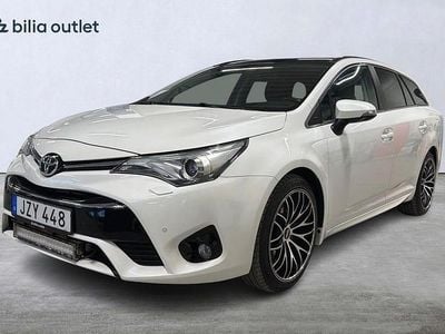 Begagnad Toyota Avensis Active 143 HK (105 kW) 2015 Vit Kombi