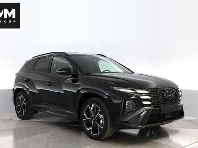 Svart (abyss black pearl) Ny 2025 Hyundai Tucson N Line SUV | 533 800 kr (Marknadspris)