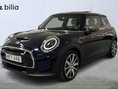 Blå Begagnad 2024 Mini Cooper SE Halvkombi | 249 900 kr