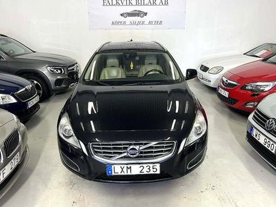 Svart Begagnad 2011 Volvo V60 Summum Kombi | 99 899 kr (Marknadspris)