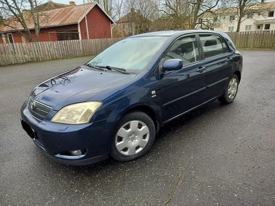 Begagnad 2004 Toyota Corolla Halvkombi | 25 000 kr (Lite dyr)