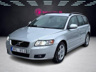Begagnad Volvo V50 Momentum 136 HK (100 kW) 2010 Grå Kombi