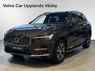 Grå Begagnad 2025 Volvo XC60 Core SUV | 519 900 kr (Marknadspris)