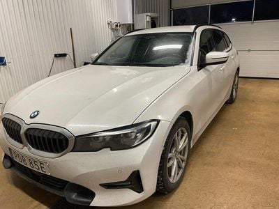 Begagnad BMW 320 Sport Line 190 HK (139 kW) 2020 Vit metallic Kombi