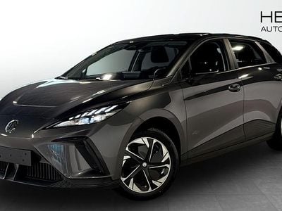 Begagnad MG MG4 EV 125 kW (170 HK) 2024 Grå Halvkombi