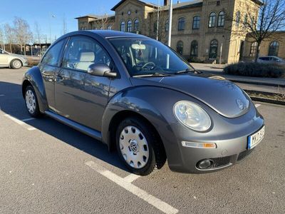 begagnad VW Beetle New1,6 låg mil 112…