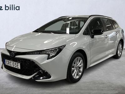 Grå Begagnad 2025 Toyota Corolla Active Kombi | 299 900 kr (Marknadspris)