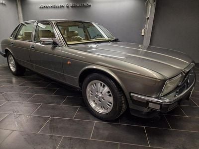 Begagnad Jaguar XJ Sovereign 226 HK (166 kW) 1992 Ljusgrön Sedan
