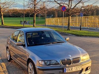 Grå Begagnad 2004 BMW 320 M Sport Sedan | 34 500 kr (Marknadspris)