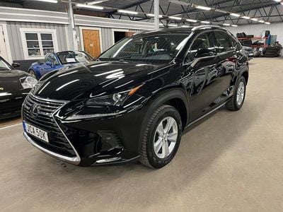Svart Begagnad 2020 Lexus NX300h Business Edition SUV | 239 900 kr (Marknadspris)