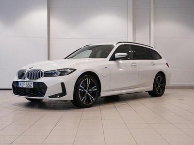 Alpinvit Begagnad 2025 BMW 330 M Sport Kombi | 529 800 kr