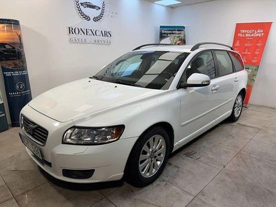 Vit Begagnad 2010 Volvo V50 Momentum Kombi | 40 000 kr (Marknadspris)