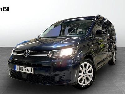 Blå Begagnad 2022 VW Caddy Life Minibuss | 349 900 kr