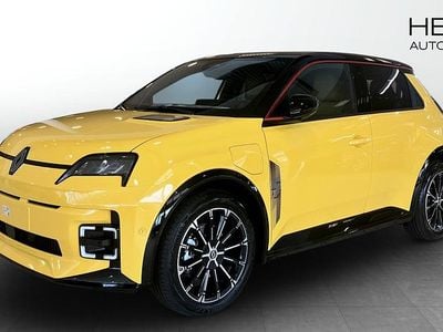 Gul (yellow) Begagnad 2025 Renault R5 Iconic Halvkombi | 364 900 kr (Marknadspris)