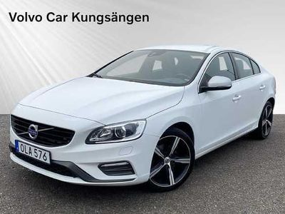 Vit Begagnad 2016 Volvo S60 R-Design Sedan | 144 900 kr (Marknadspris)