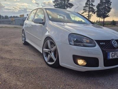 Vit Begagnad 2008 VW Golf VI GTI Halvkombi | 73 000 kr (Marknadspris)