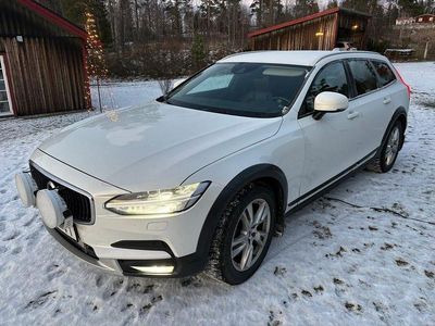Begagnad 2019 Volvo V90 CC Kombi | 175 000 kr (Marknadspris)