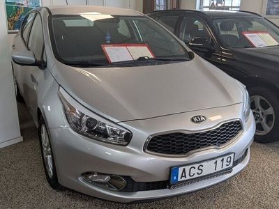 Grå Begagnad 2013 Kia Ceed Halvkombi | 94 000 kr (Lite dyr)