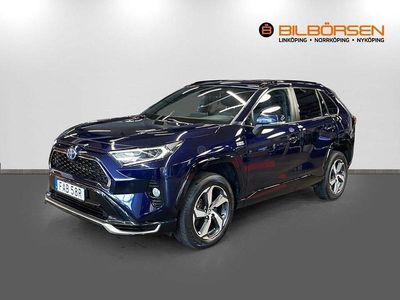 Blå Begagnad 2020 Toyota RAV4 Edition SUV | 349 900 kr (Marknadspris)