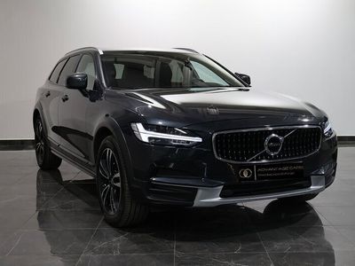 begagnad Volvo V90 CC D4 AWD GEARTRONIC MOMENTUM DRAGKROK