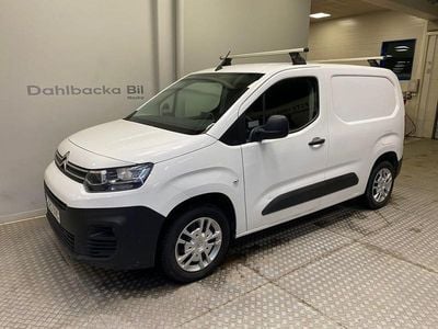 Vit Begagnad 2021 Citroën Berlingo Minibuss | 149 000 kr (Dyr)