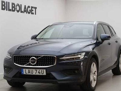 Begagnad 2024 Volvo V60 CC Kombi | 409 800 kr (Marknadspris)