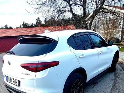 Begagnad 2017 Alfa Romeo Stelvio SUV | 180 000 kr (Marknadspris)