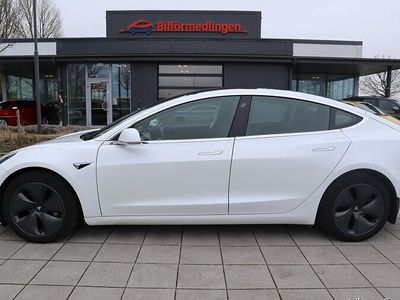 begagnad Tesla Model 3 Long Range Dual Motor AWD Autopilot 440 hk 1 ägare Svensksåld