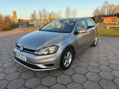 Begagnad VW Golf VII 110 HK (80 kW) 2017 Silver Halvkombi