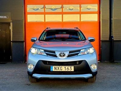 Silver Begagnad 2015 Toyota RAV4 Edition SUV | 199 900 kr (Marknadspris)