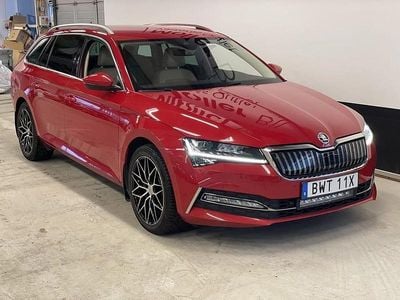 Röd Begagnad 2020 Skoda Superb Kombi | 269 900 kr (Superpris)