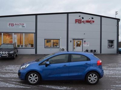 begagnad Kia Rio 1.2 Komfort 86hk M-Värmare Nybesiktigad