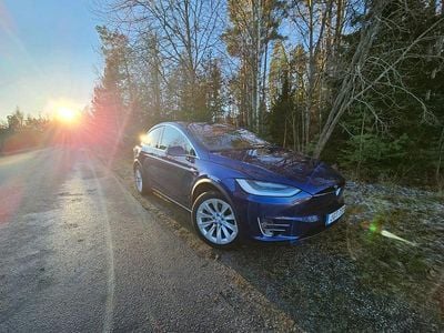 Begagnad 2020 Tesla Model X SUV | 459 000 kr (Marknadspris)