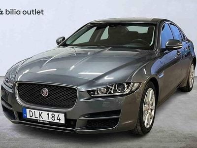 Begagnad Jaguar XE 2018 Grå Sedan