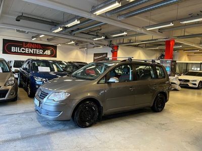 begagnad VW Touran 1.4 TSI 7-sits Drag 2008, SUV